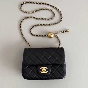 Classic CHANEL Bag: A Stylish and Versatile Choice for Elegance